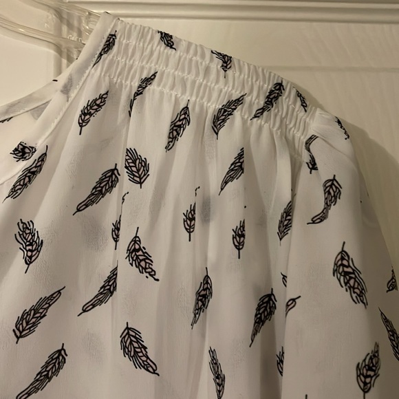 Monday Fun short sleeve blouse 2X - Picture 4 of 6